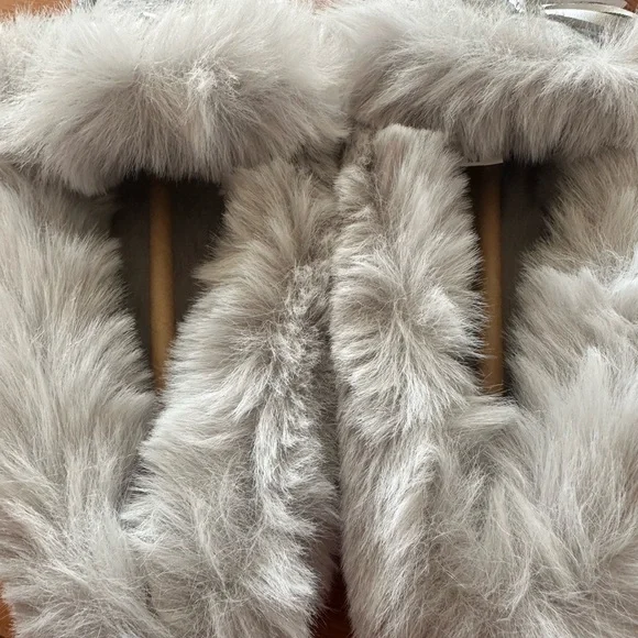 NWT J. Crew Gray Women's Heathered Faux-Fur Lined Slippers • Size 8 - Picture 7 of 10